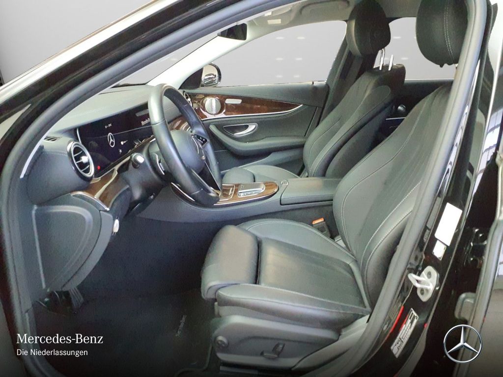 Mercedes-Benz E 300 2022