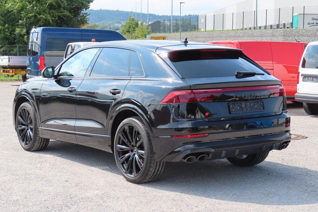 Audi SQ8 2025
