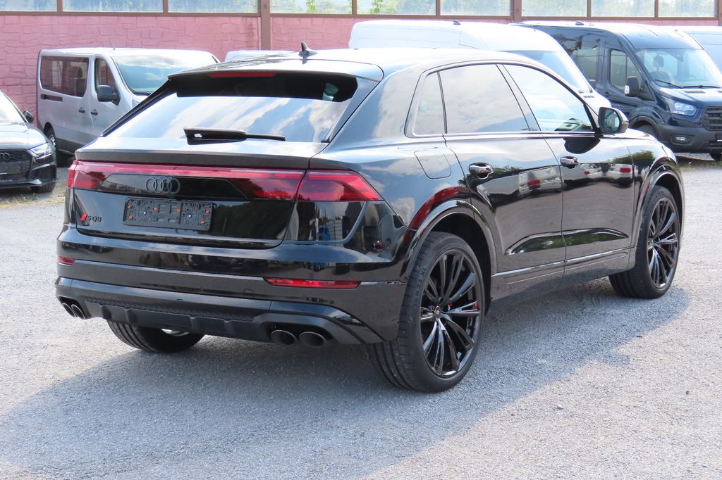 Audi SQ8 2025