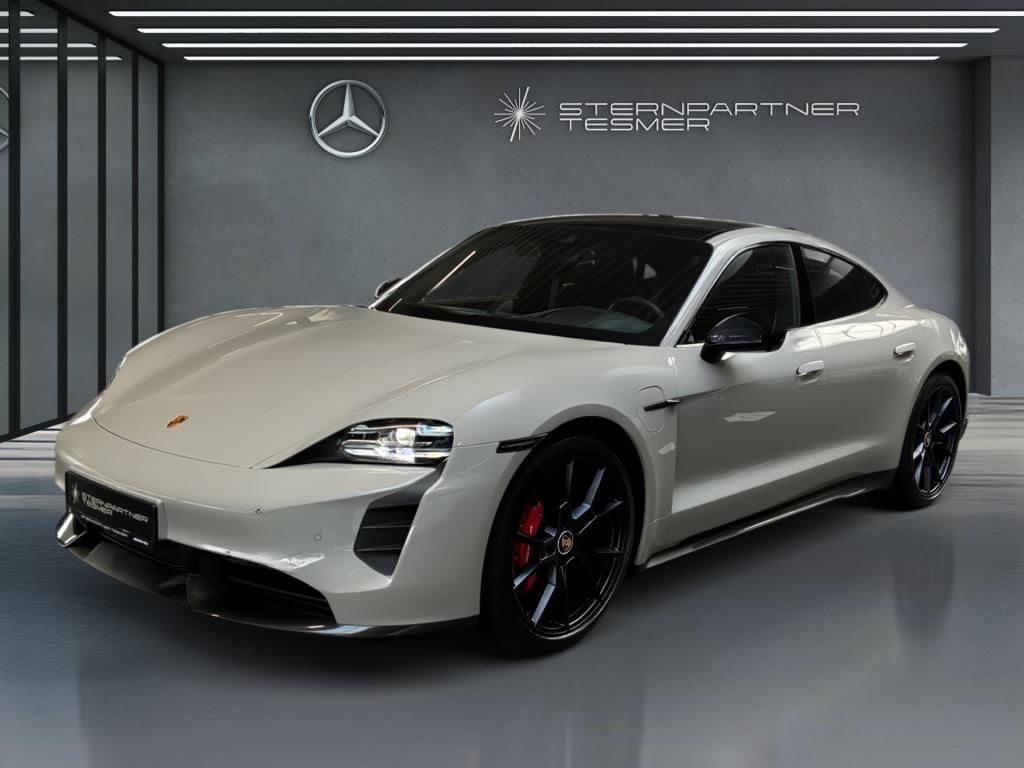 Porsche Taycan 2023