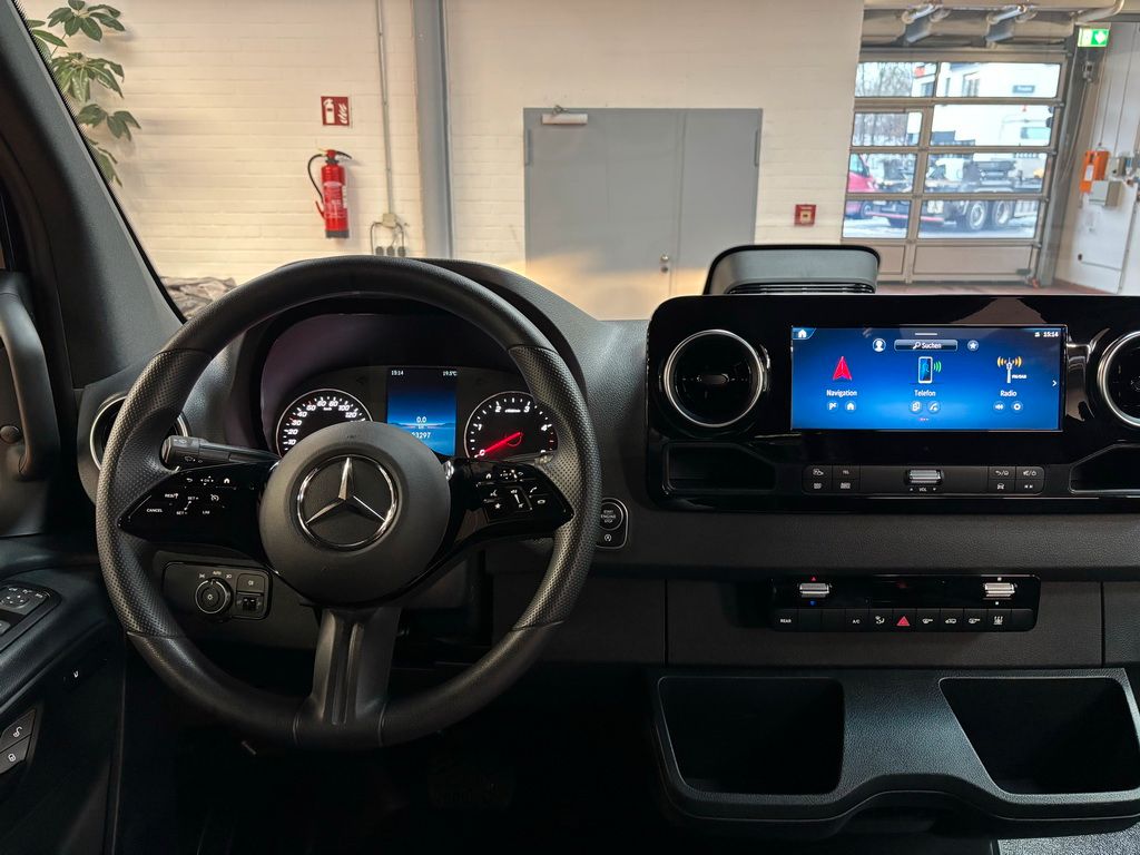 Mercedes-Benz Sprinter 2024