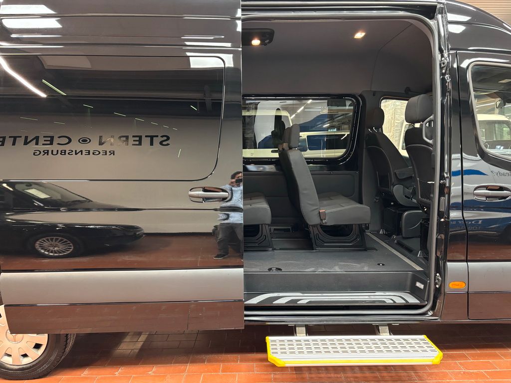 Mercedes-Benz Sprinter 2024