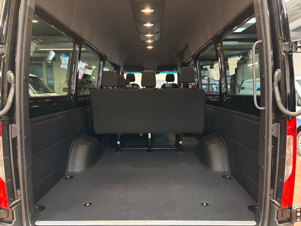 Mercedes-Benz Sprinter 2024