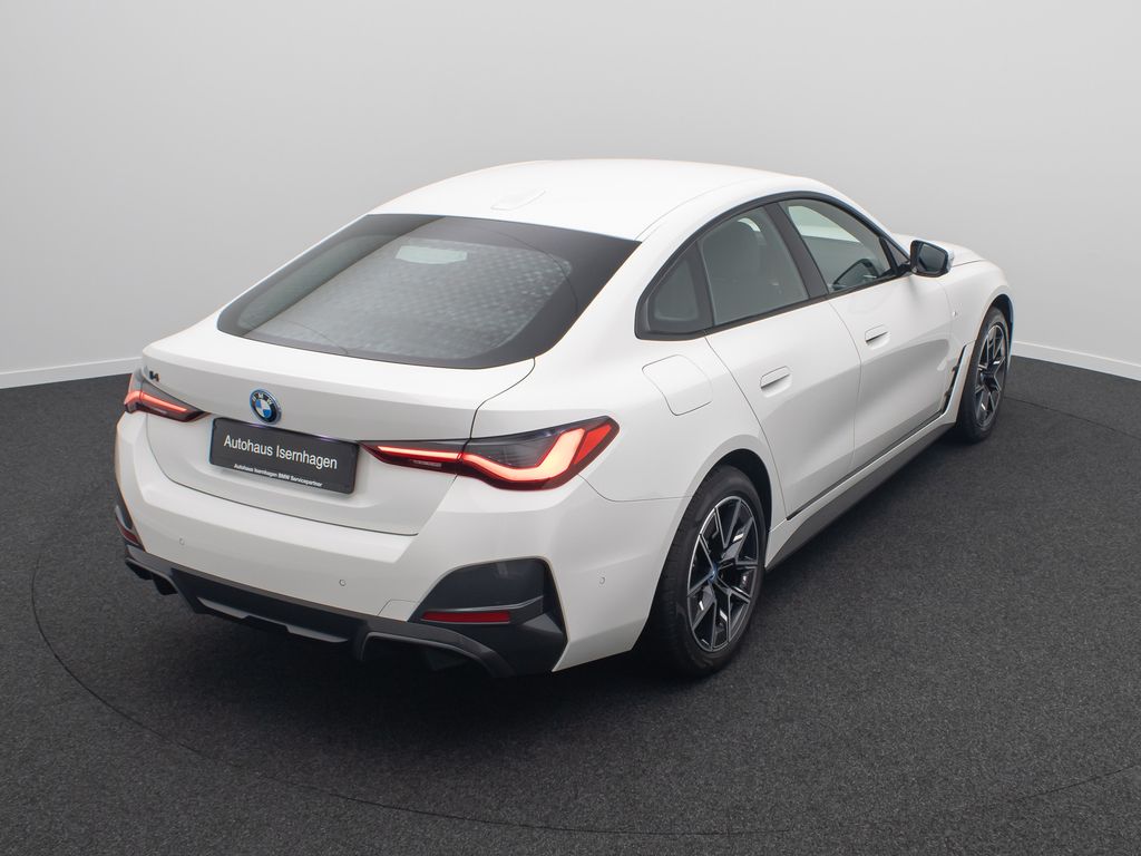 BMW i4 2023