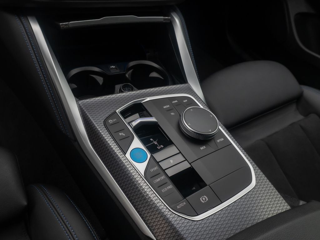 BMW i4 2023