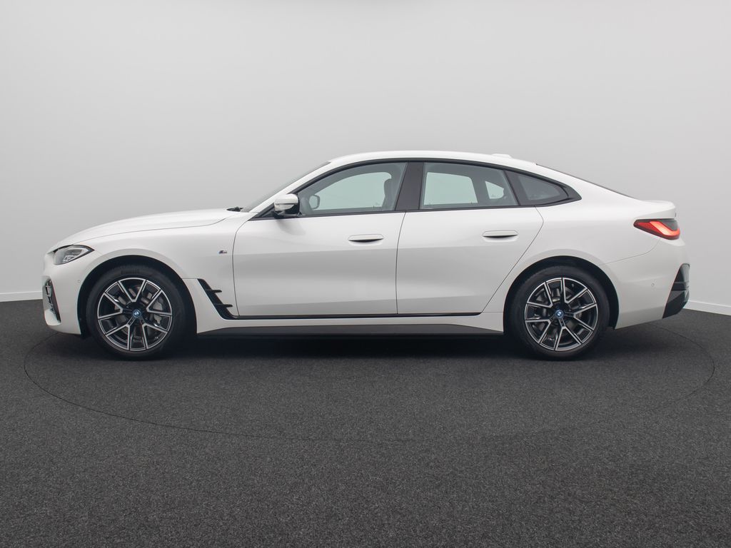 BMW i4 2023