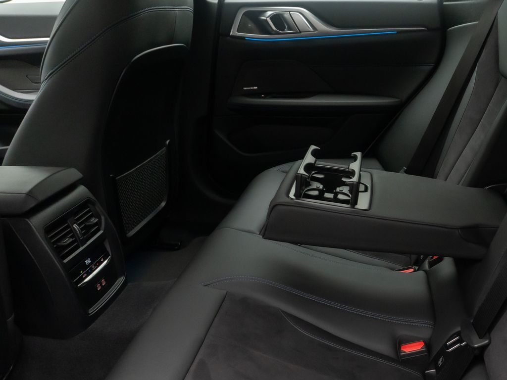 BMW i4 2023