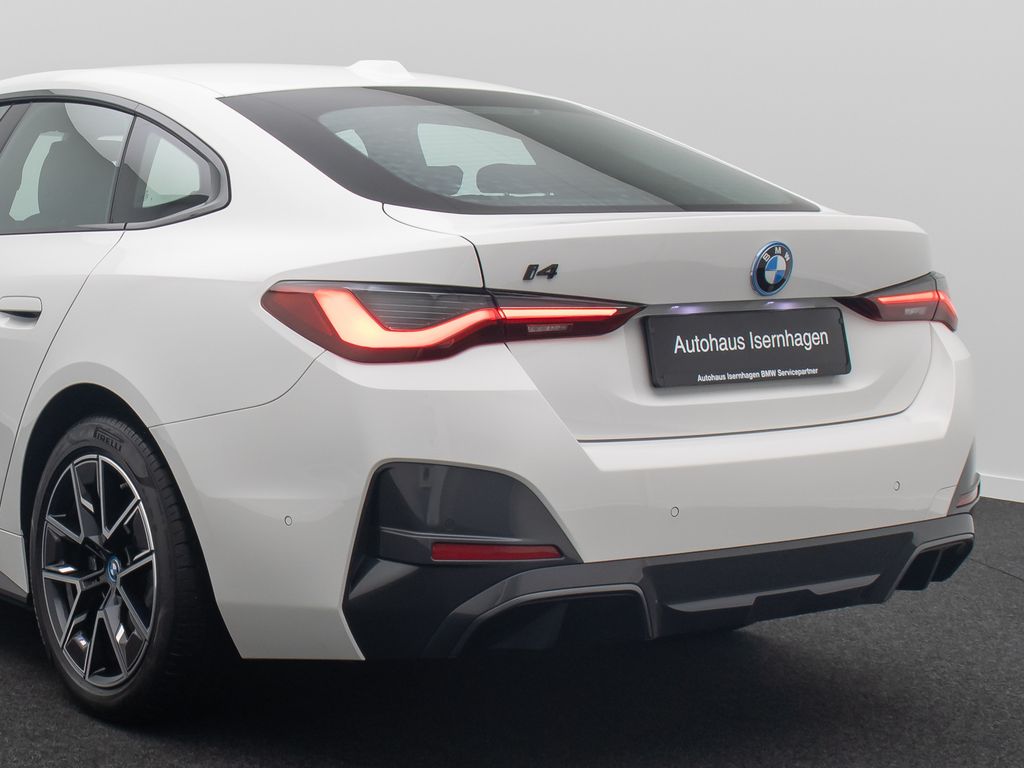 BMW i4 2023