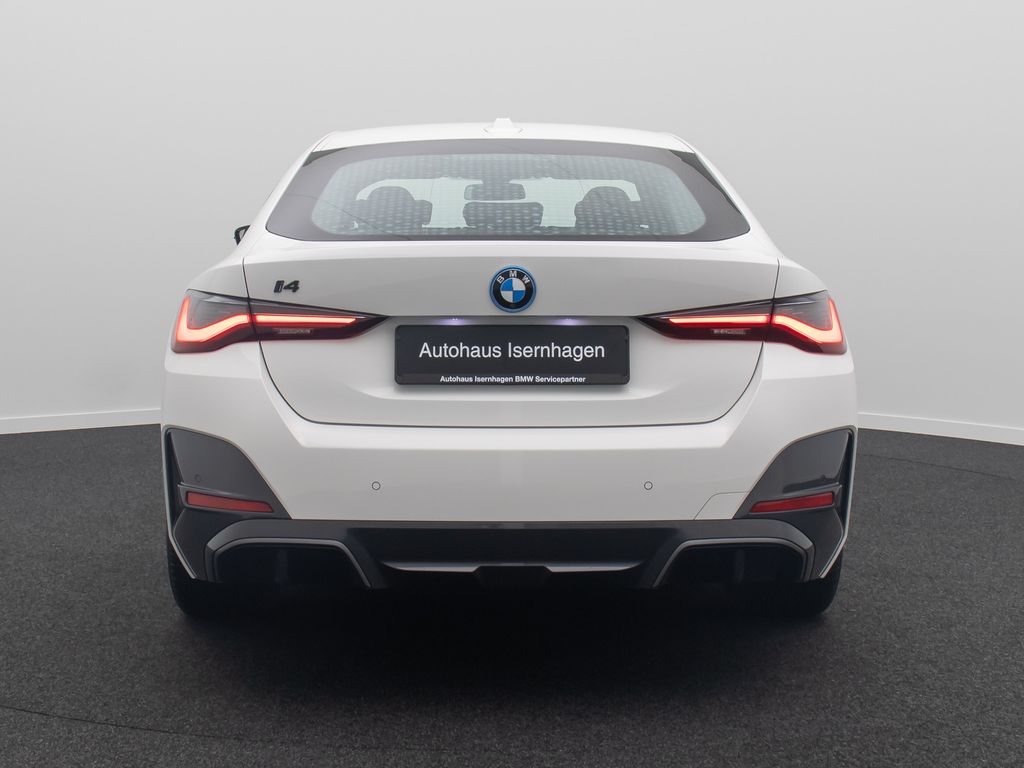 BMW i4 2023