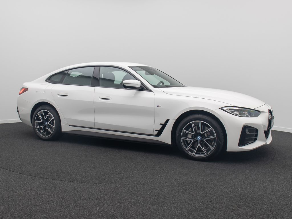 BMW i4 2023