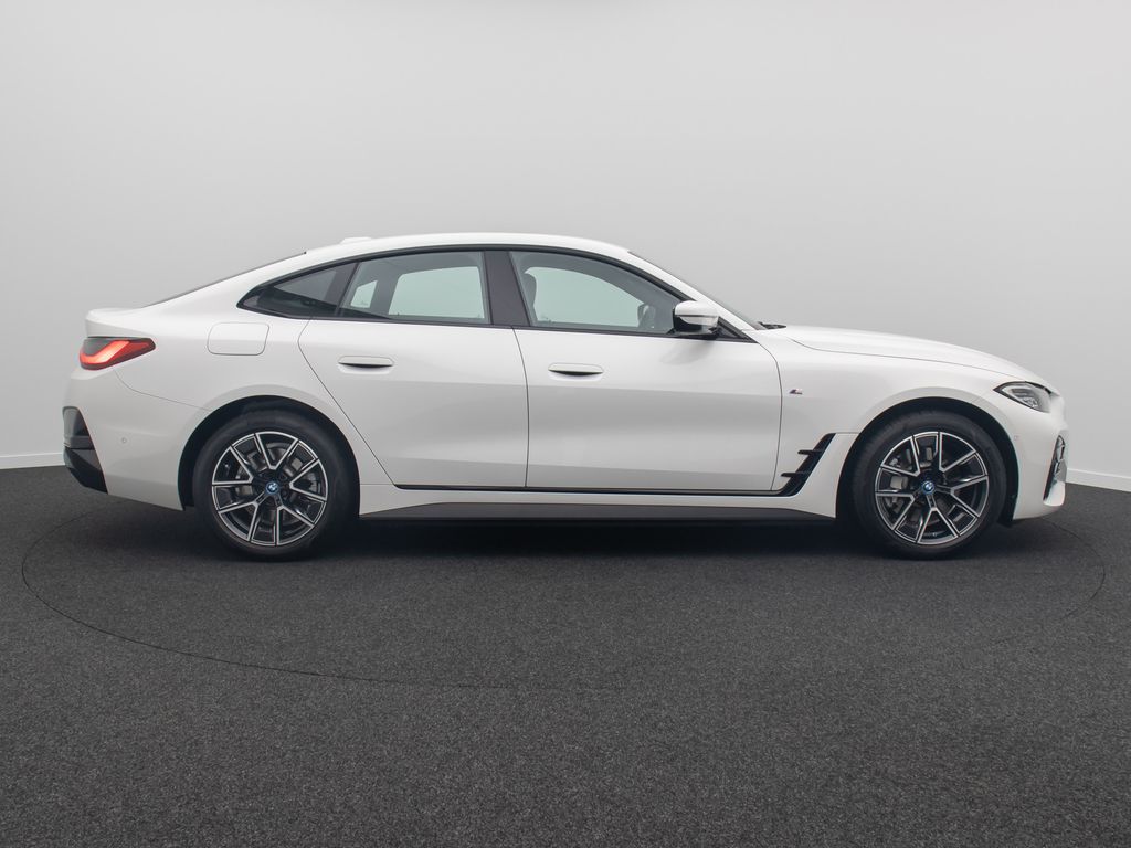 BMW i4 2023