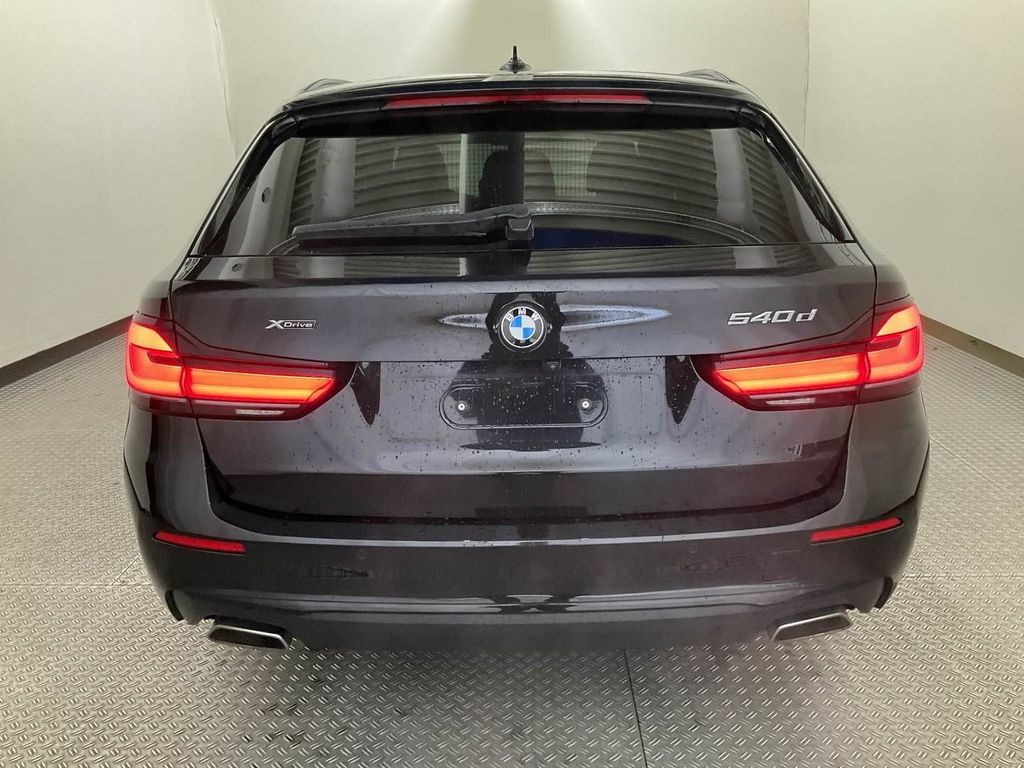 BMW 540 2022