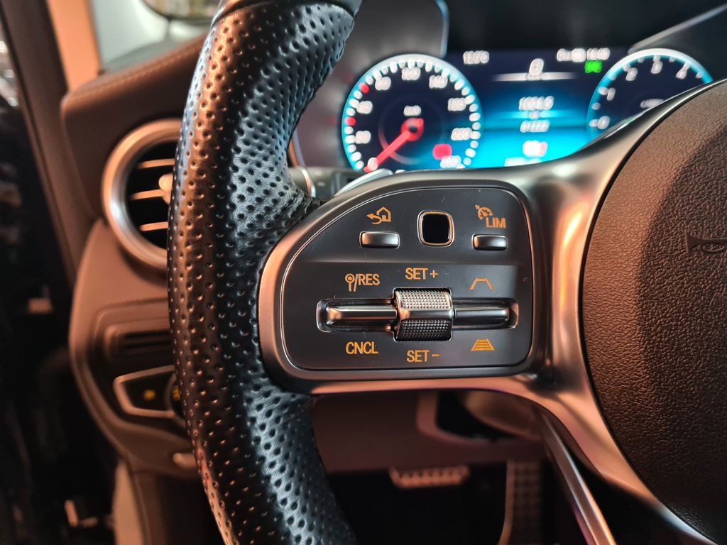 Mercedes-Benz GLC 300 2021