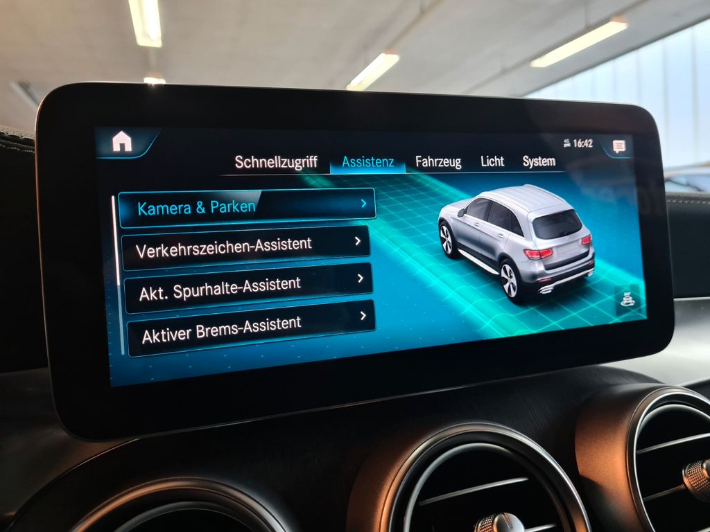 Mercedes-Benz GLC 300 2021