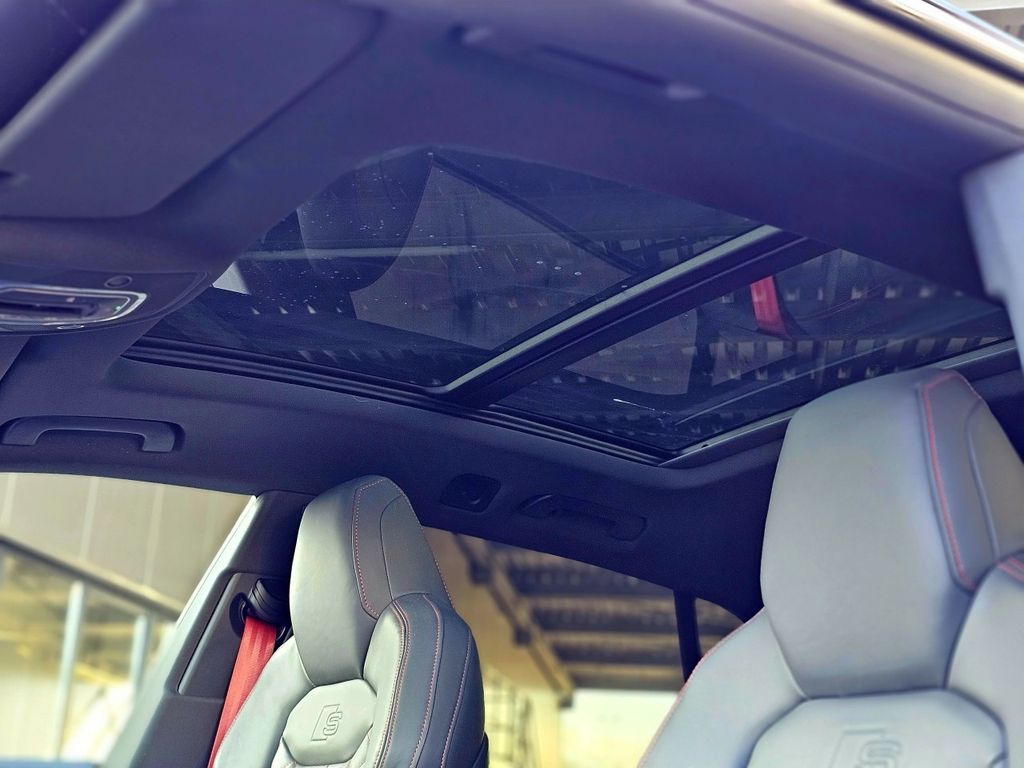 Audi Q8 2023