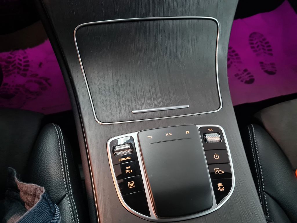 Mercedes-Benz GLC 300 2021