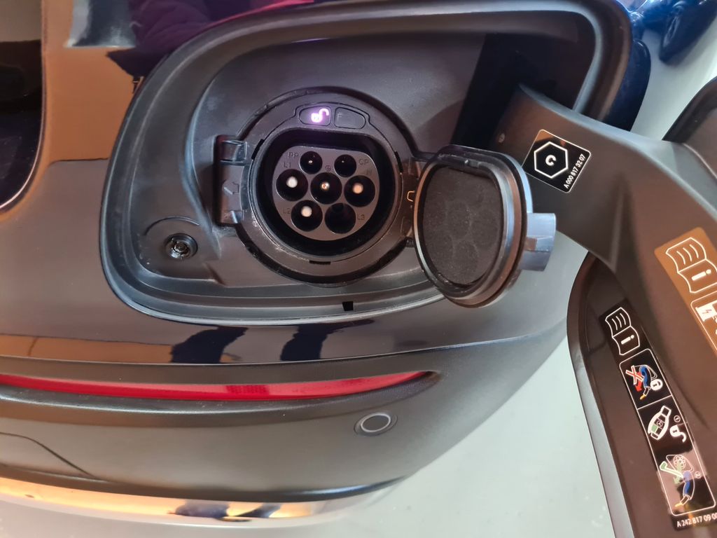 Mercedes-Benz GLC 300 2021