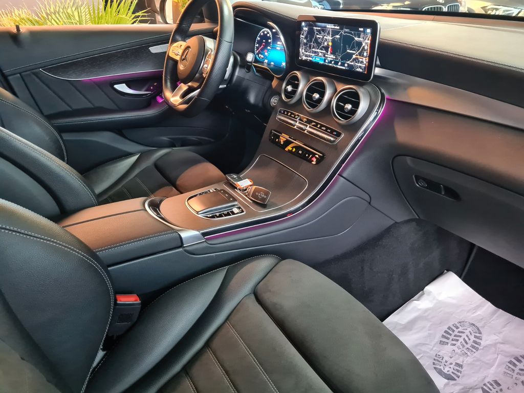 Mercedes-Benz GLC 300 2021