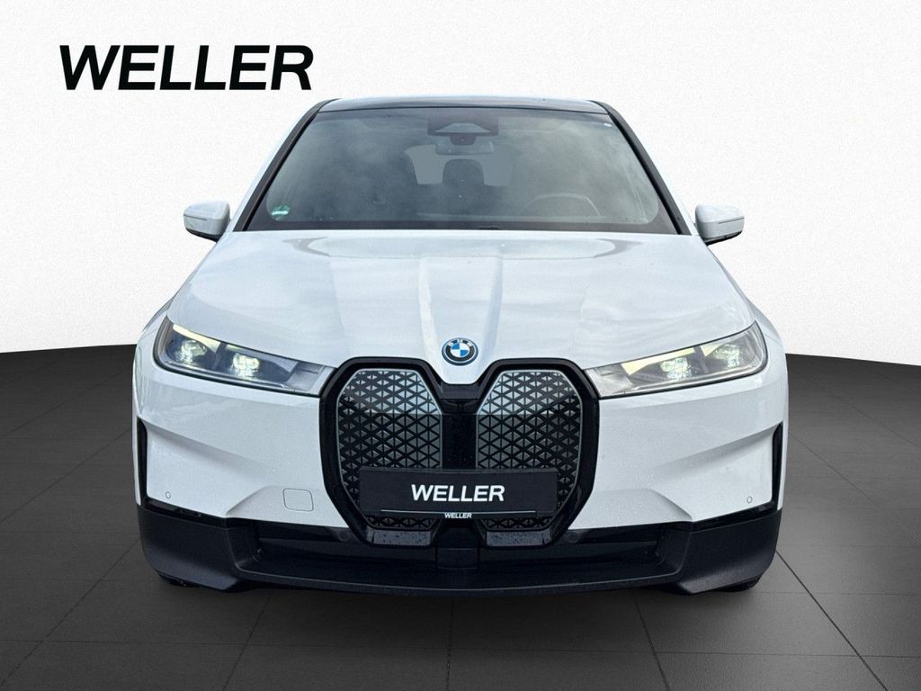 BMW iX 2022