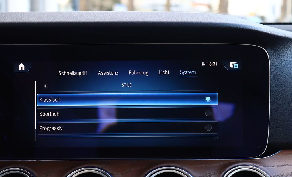 Mercedes-Benz E 300 2021