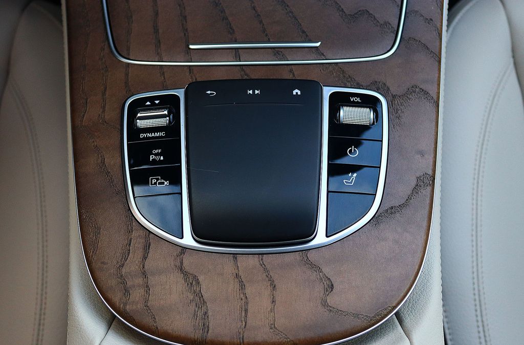 Mercedes-Benz E 300 2021