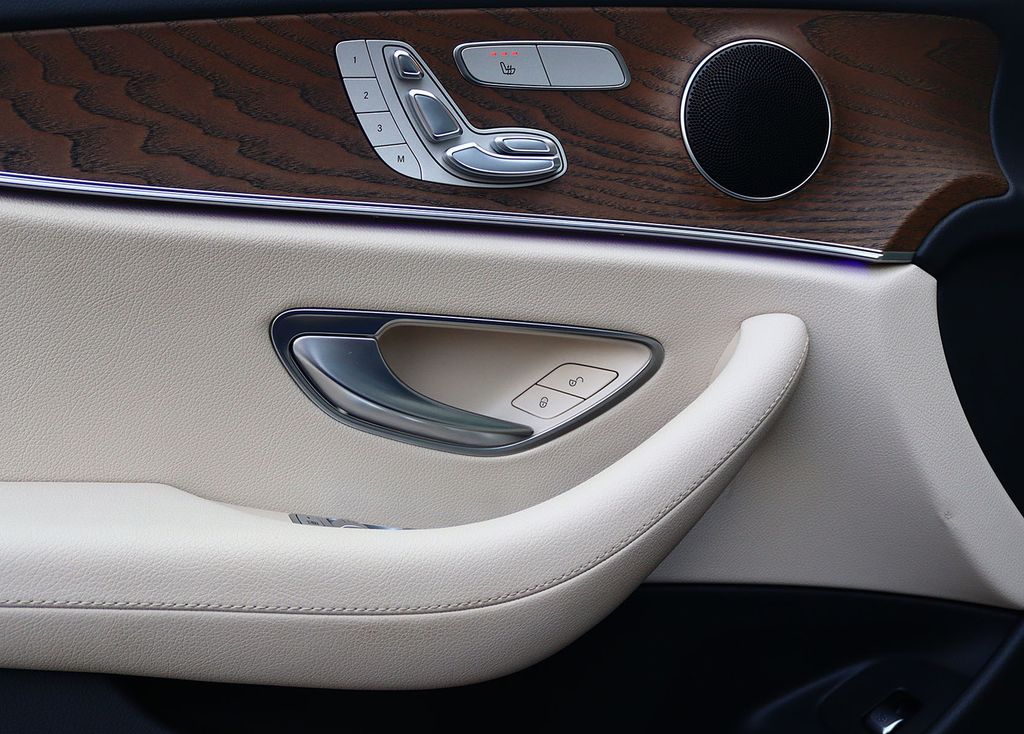 Mercedes-Benz E 300 2021