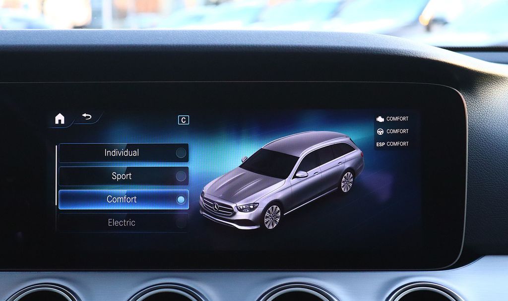 Mercedes-Benz E 300 2022