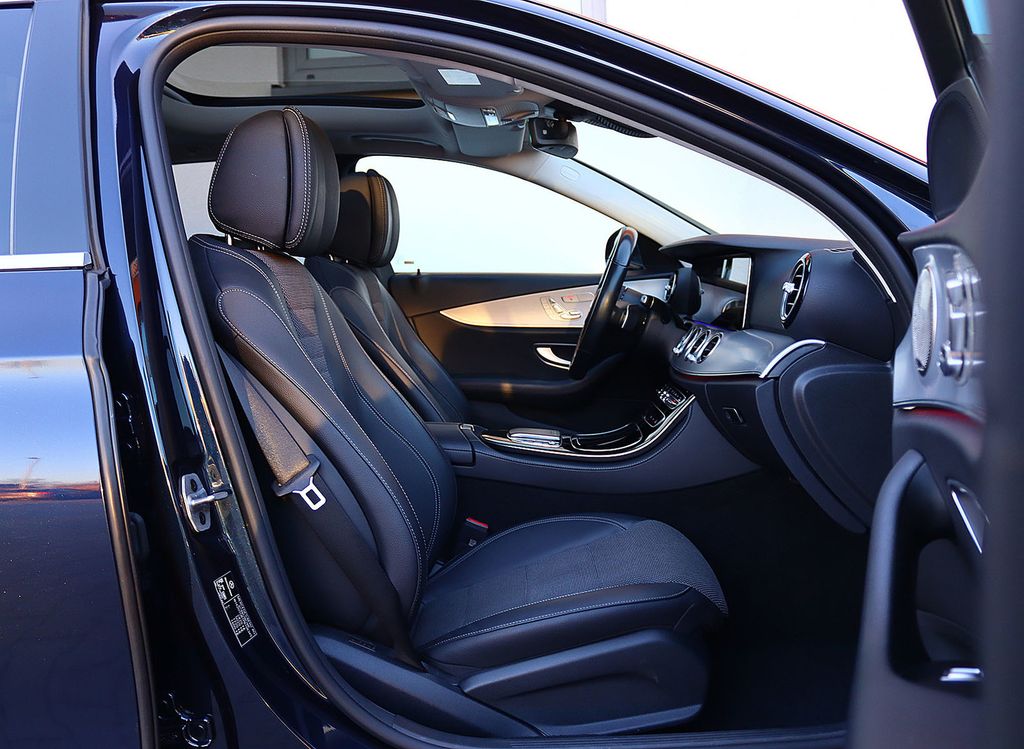 Mercedes-Benz E 300 2022