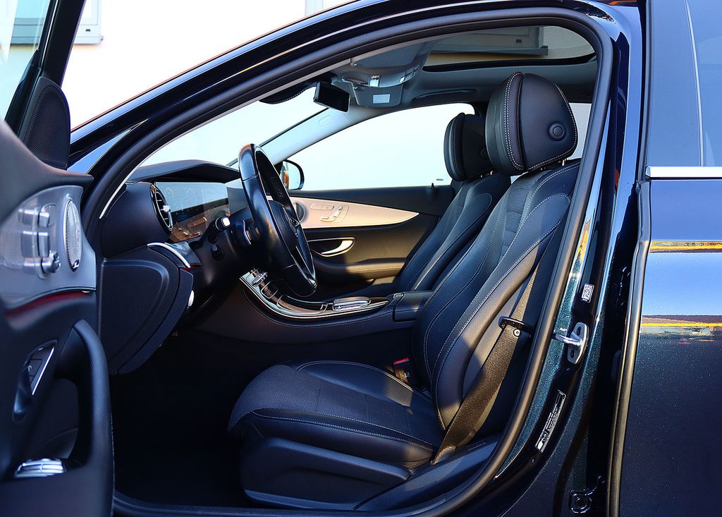 Mercedes-Benz E 300 2022