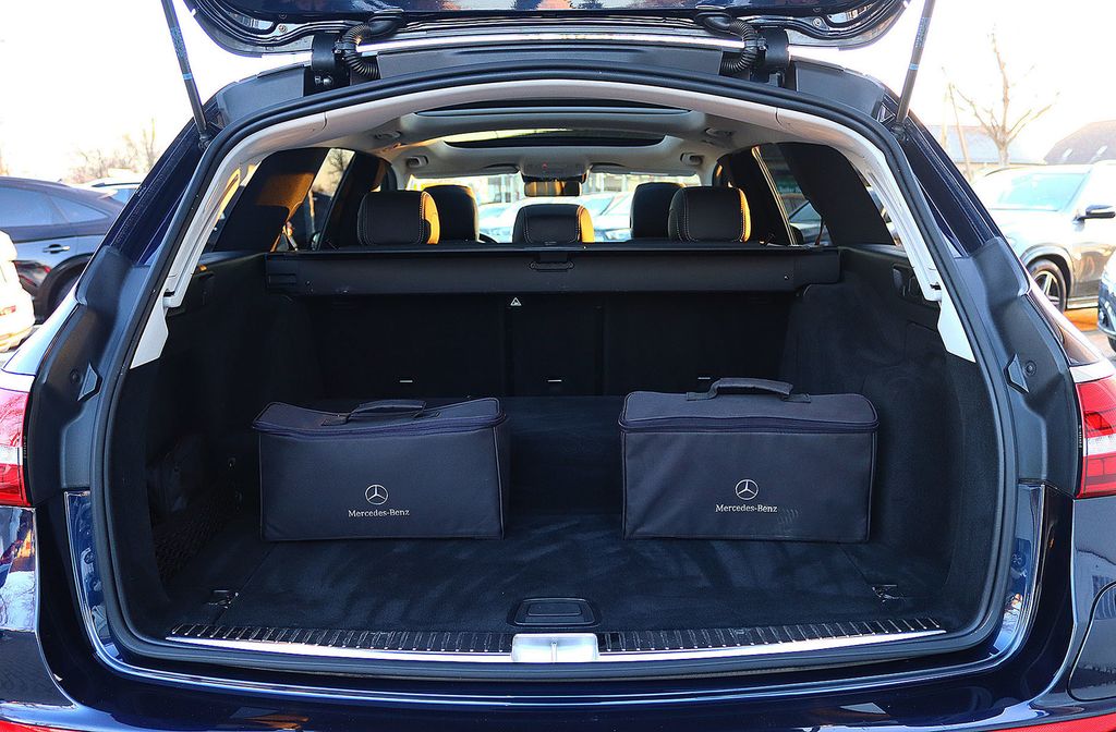 Mercedes-Benz E 300 2022