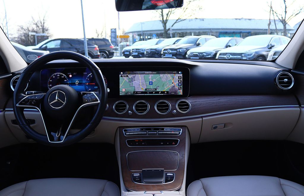 Mercedes-Benz E 300 2021