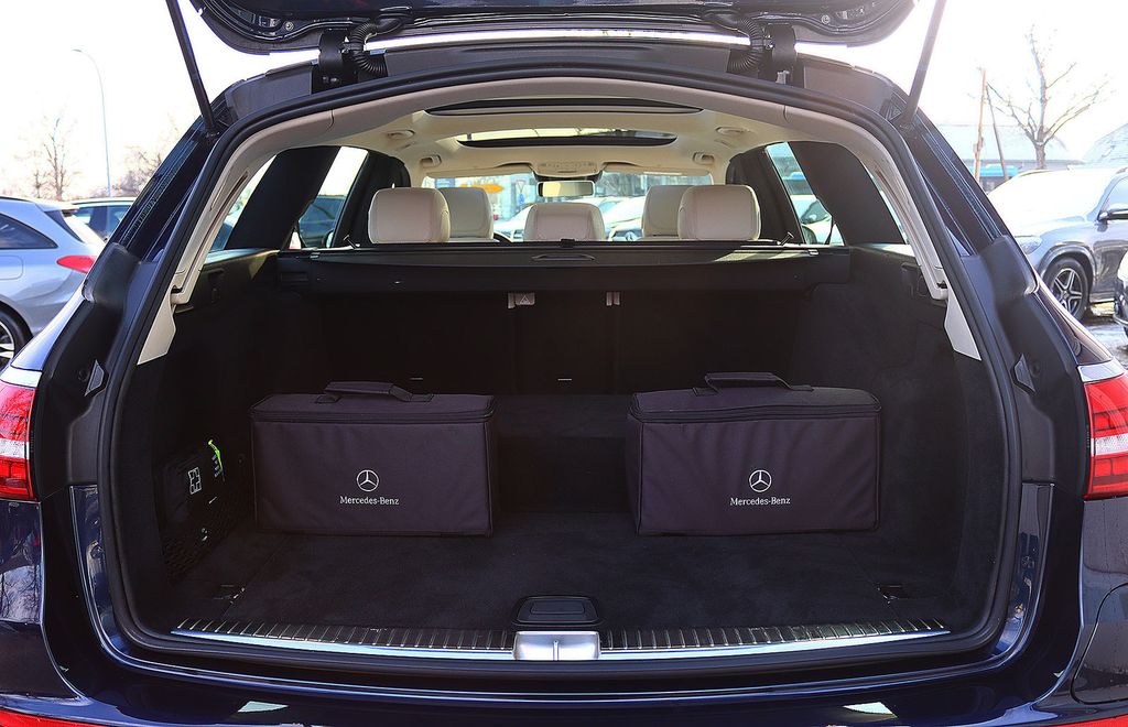 Mercedes-Benz E 300 2021