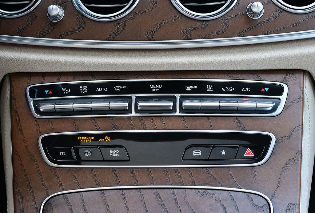 Mercedes-Benz E 300 2021