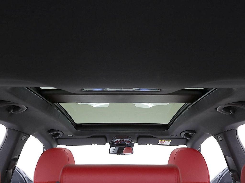 Alfa Romeo Stelvio 2023