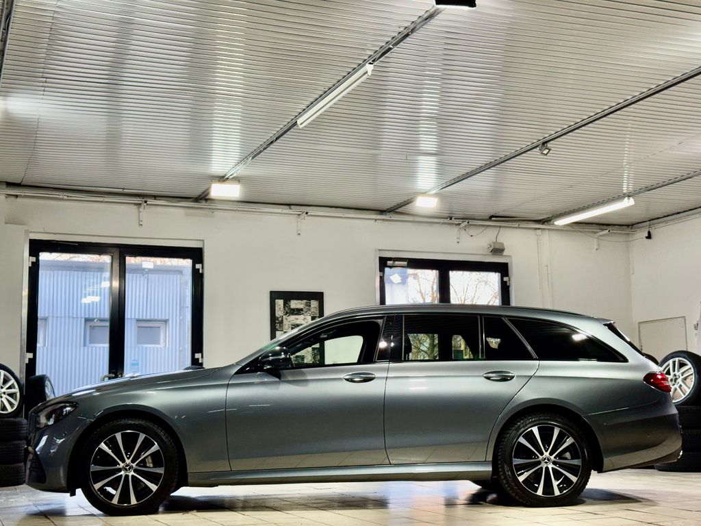 Mercedes-Benz E 300 2022