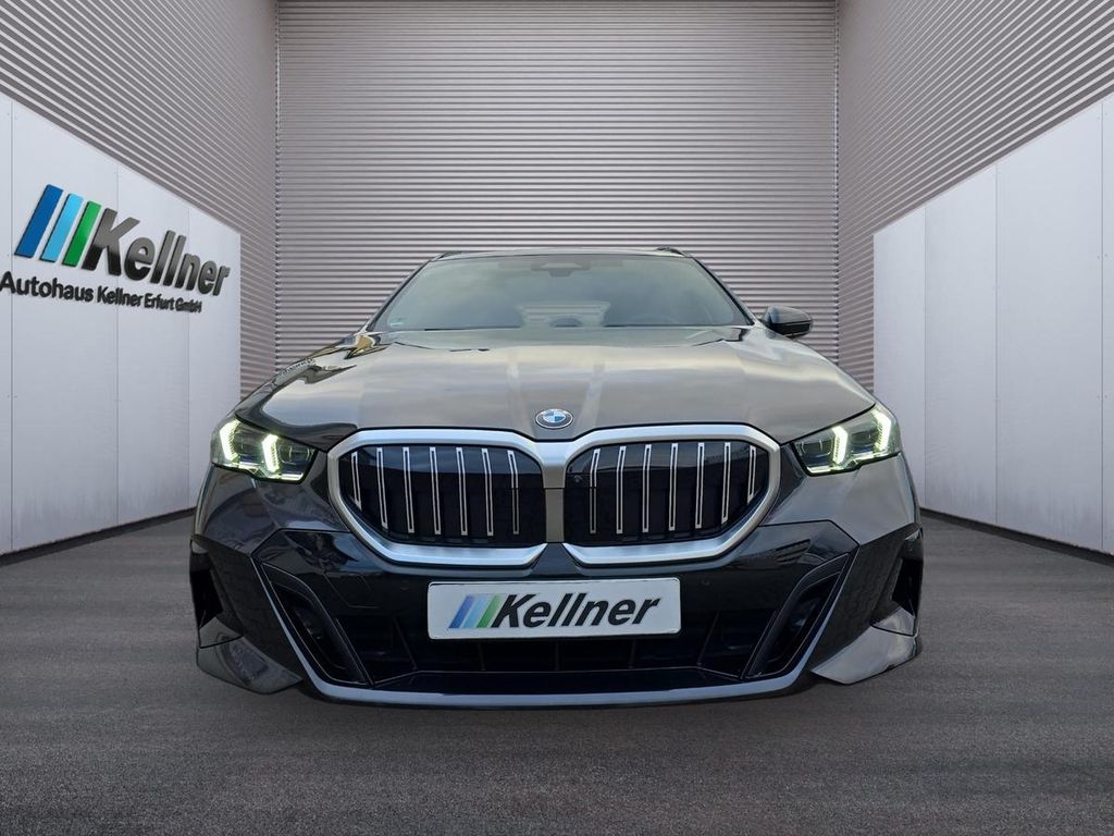BMW 540 2025