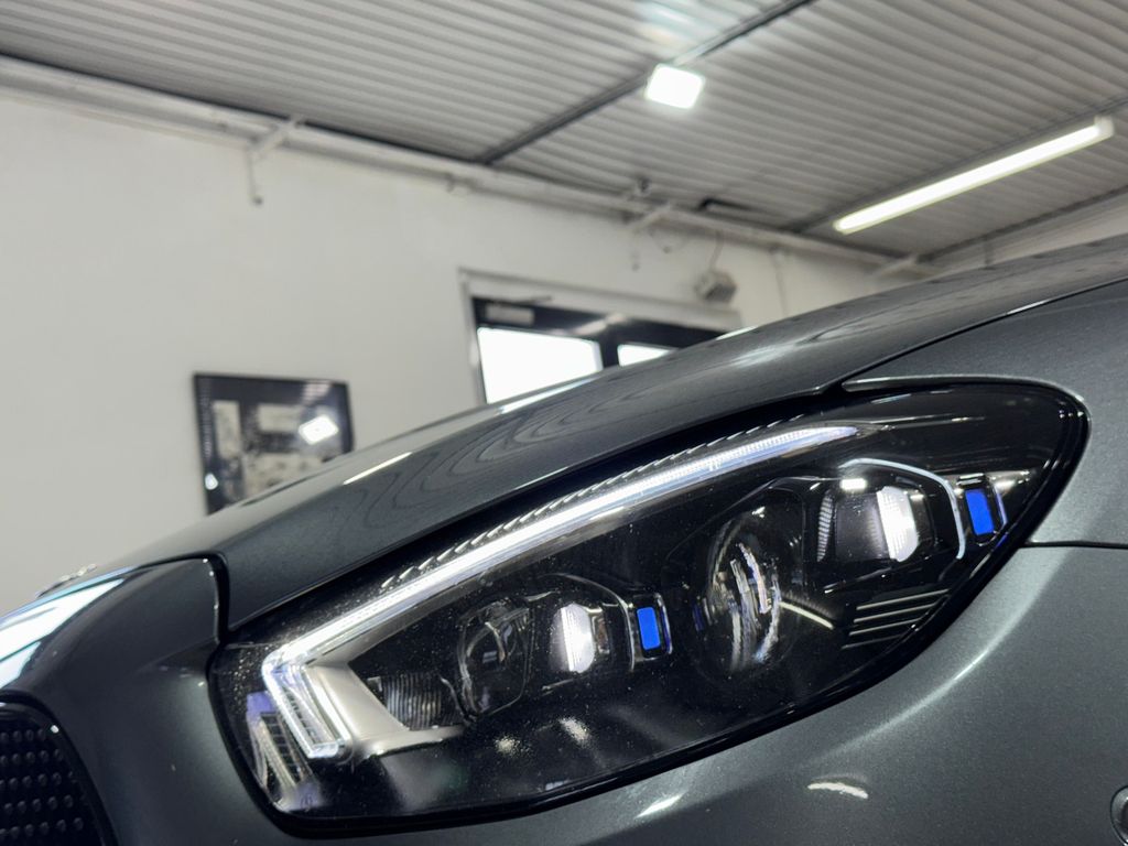 Mercedes-Benz E 300 2022