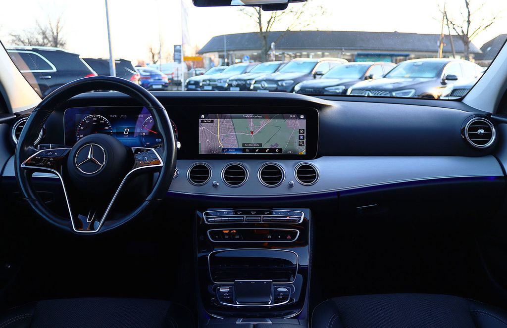 Mercedes-Benz E 300 2022