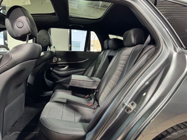 Mercedes-Benz E 300 2022