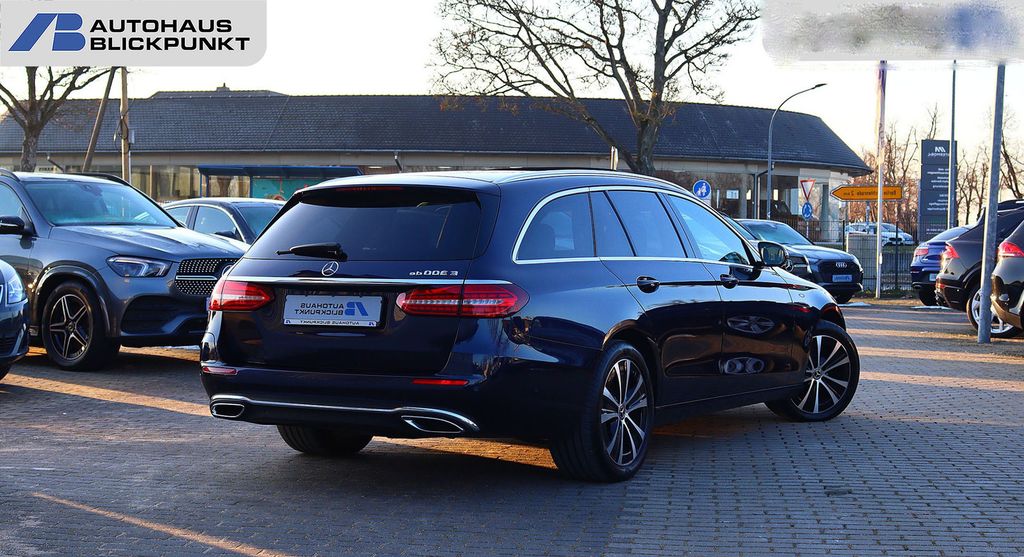 Mercedes-Benz E 300 2022