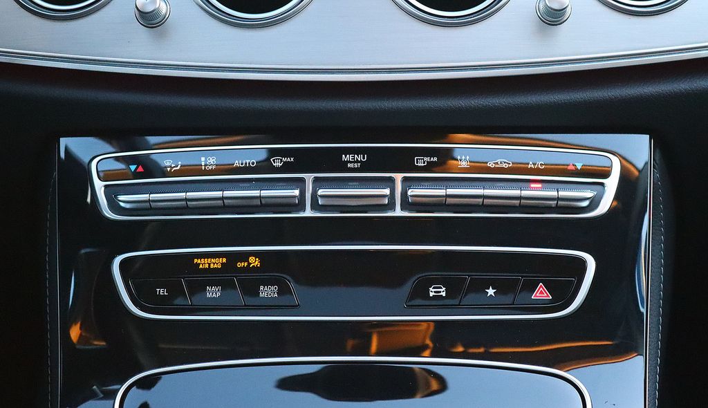 Mercedes-Benz E 300 2022