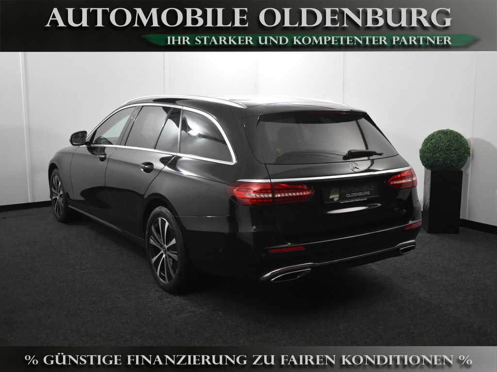 Mercedes-Benz E 300 2022