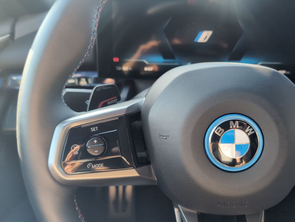 BMW i5 2024