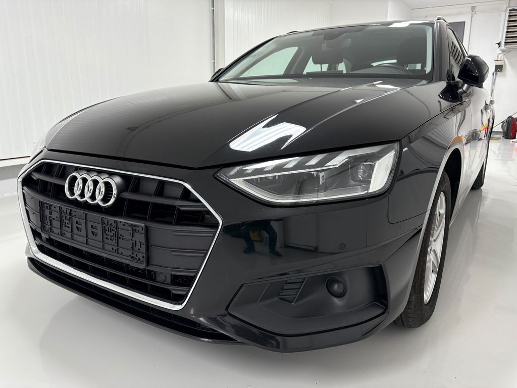 Audi A4 2023