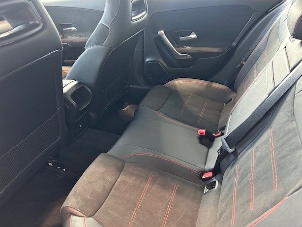 Mercedes-Benz A 220 2024