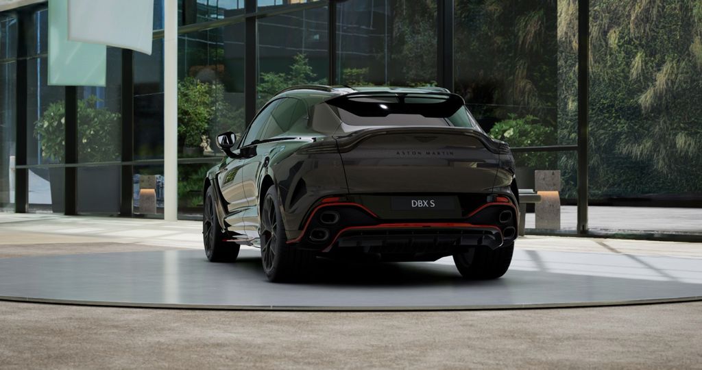 Aston Martin DBX