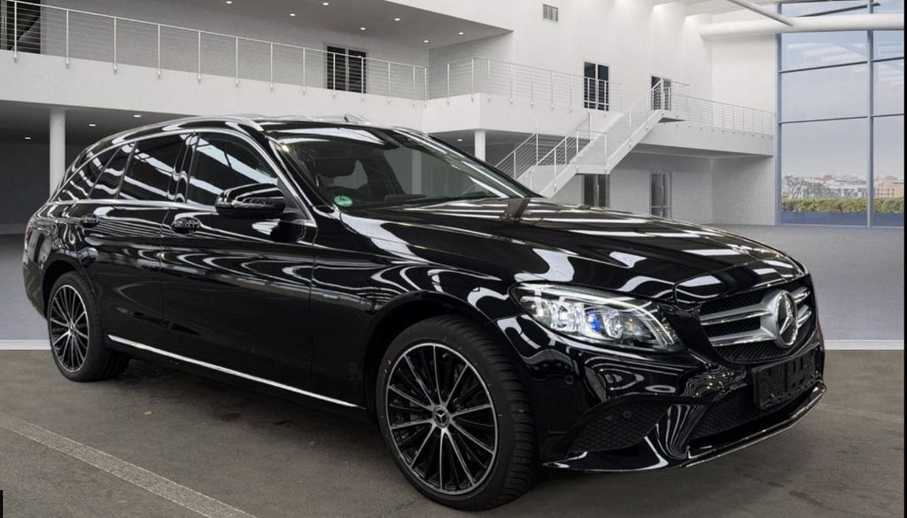 Mercedes-Benz C 300 2021
