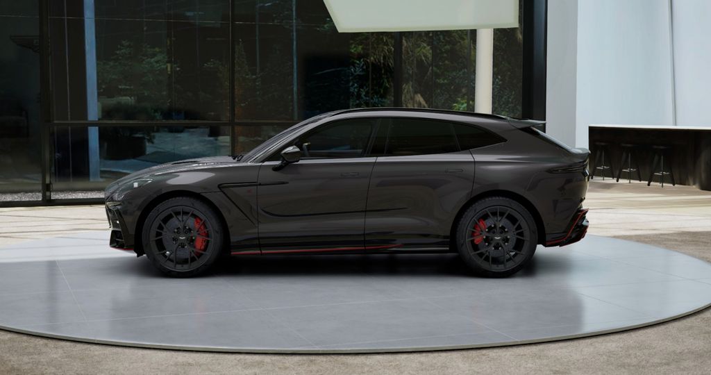 Aston Martin DBX