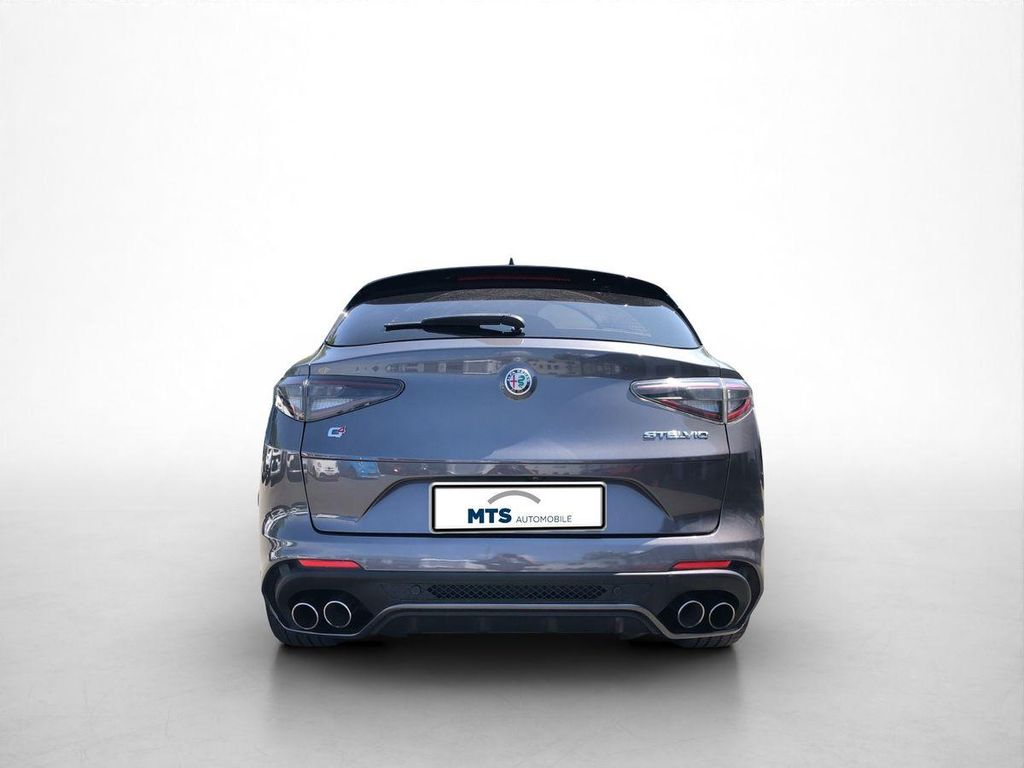 Alfa Romeo Stelvio 2022