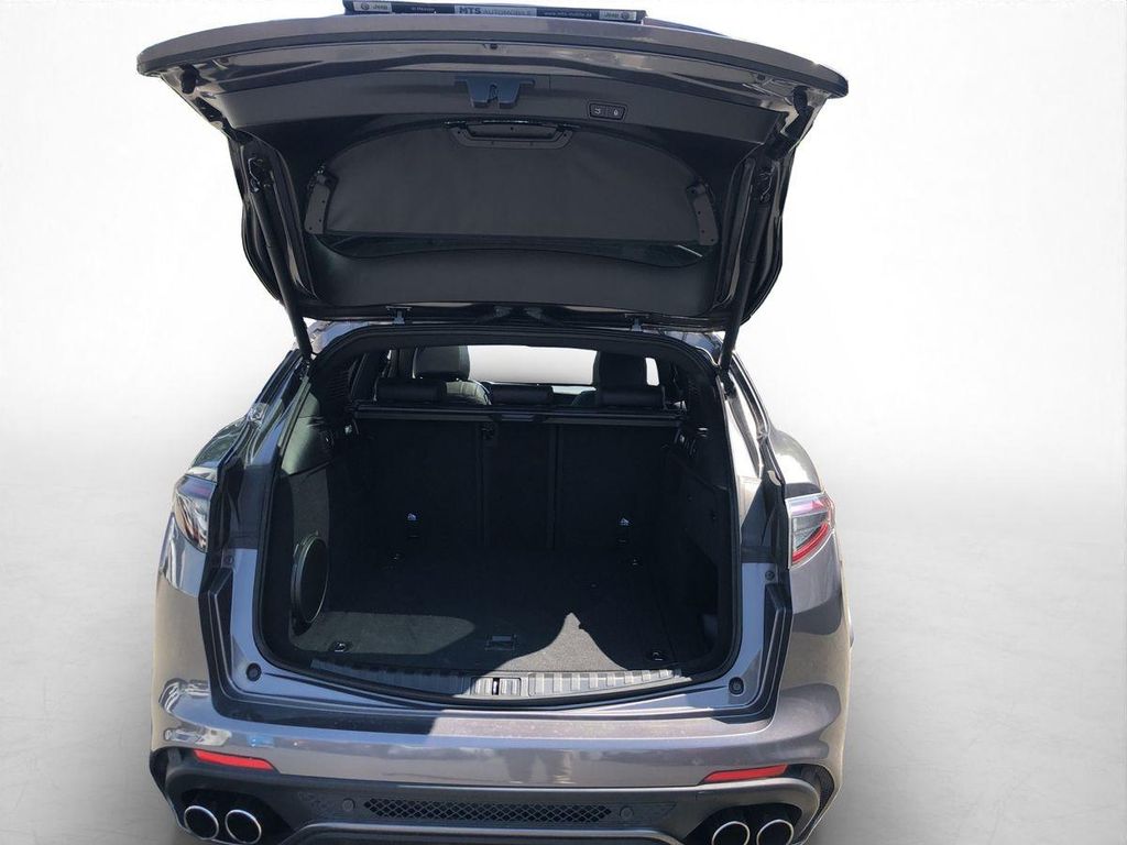 Alfa Romeo Stelvio 2022